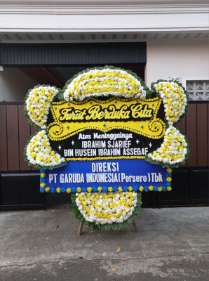 Papan Bunga Duka di Gunung Sarik