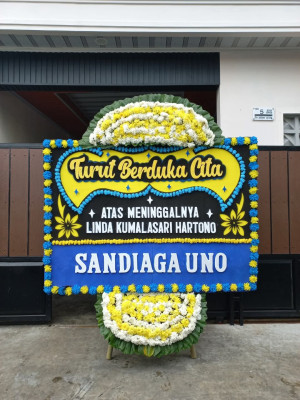 Papan Bunga Duka di Gunung Sarik